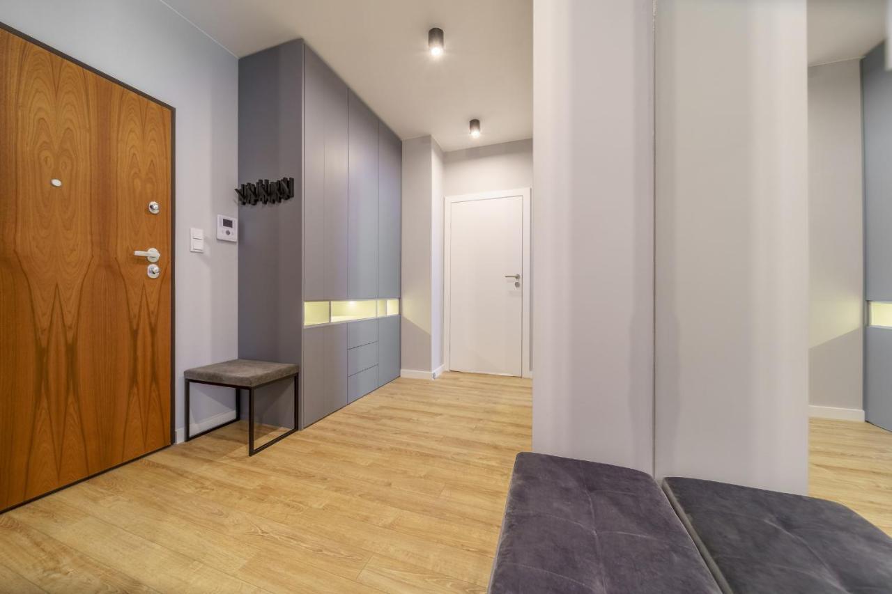 Bright And Charming- Golden Apartments- City Center&S18 Warsawa Bagian luar foto