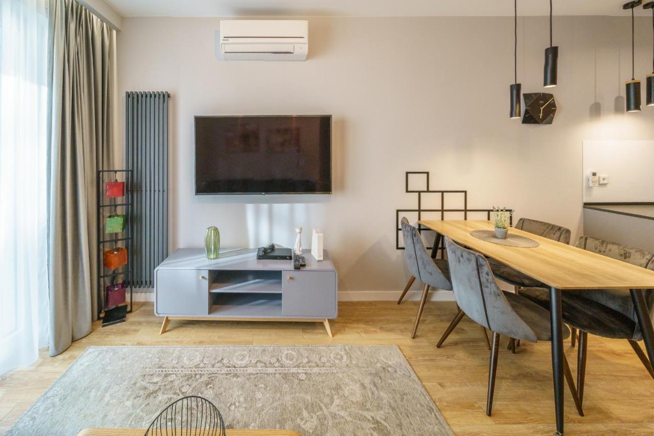 Bright And Charming- Golden Apartments- City Center&S18 Warsawa Bagian luar foto