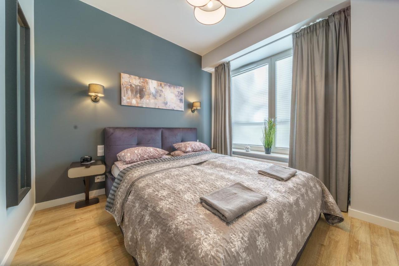 Bright And Charming- Golden Apartments- City Center&S18 Warsawa Bagian luar foto