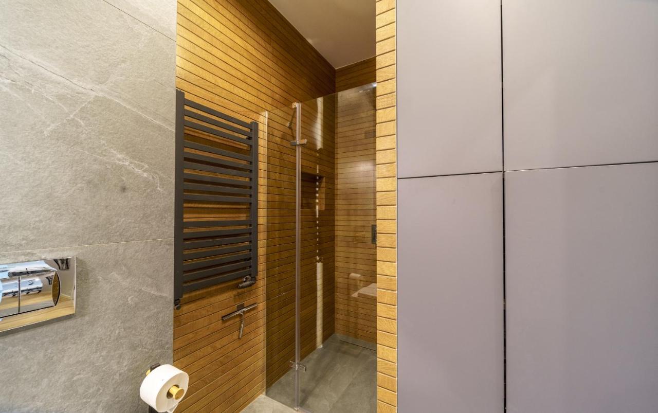 Bright And Charming- Golden Apartments- City Center&S18 Warsawa Bagian luar foto
