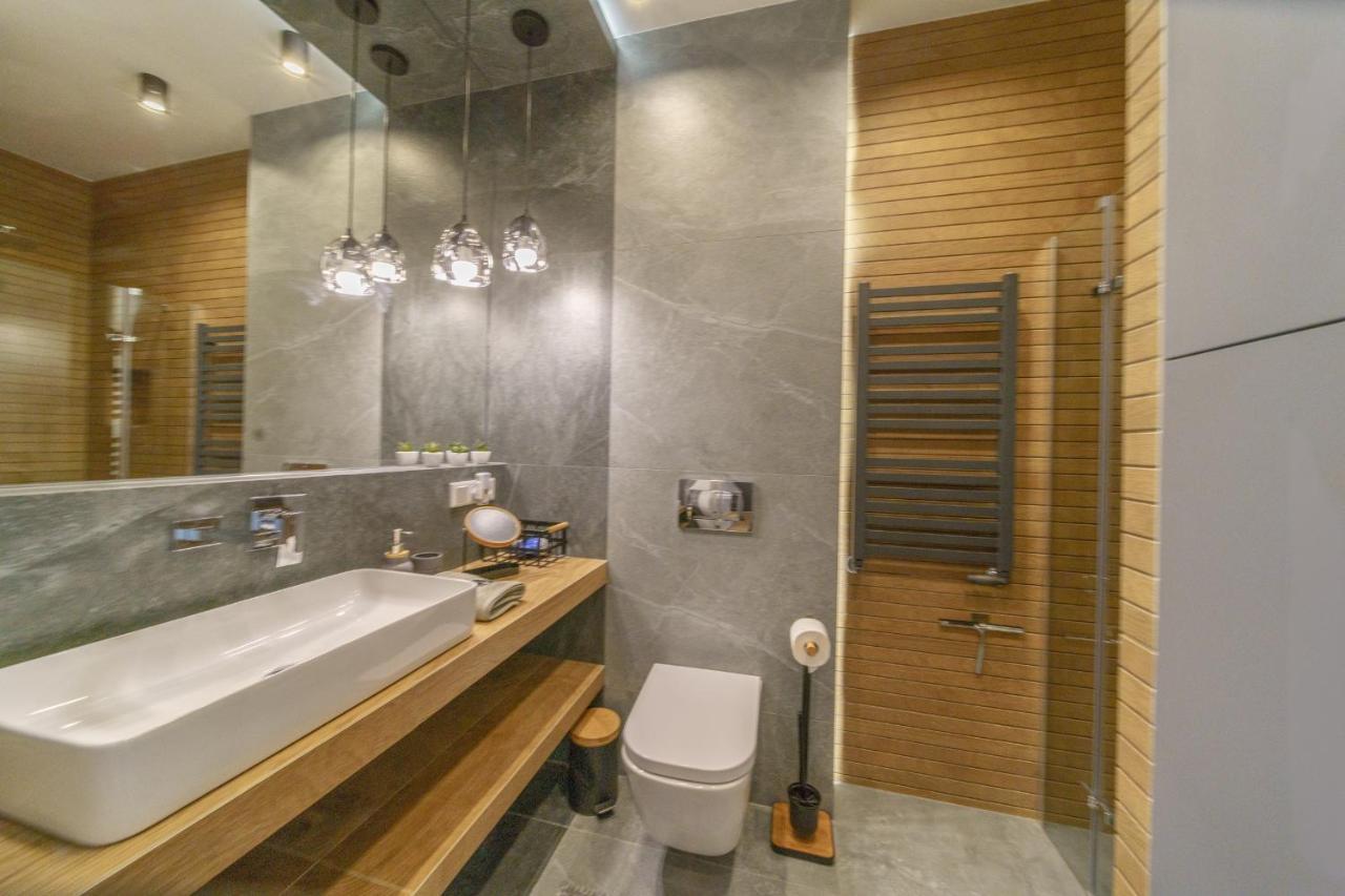 Bright And Charming- Golden Apartments- City Center&S18 Warsawa Bagian luar foto
