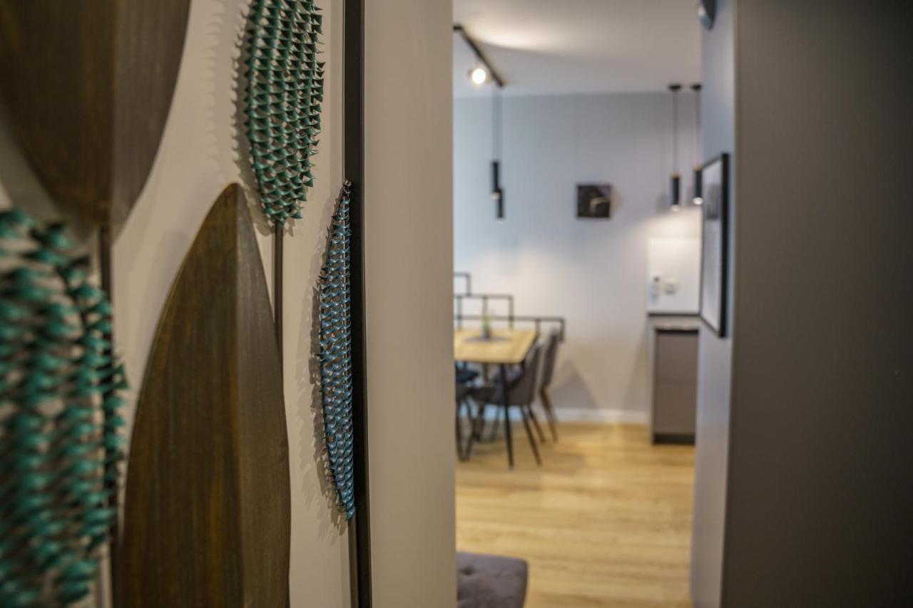 Bright And Charming- Golden Apartments- City Center&S18 Warsawa Bagian luar foto