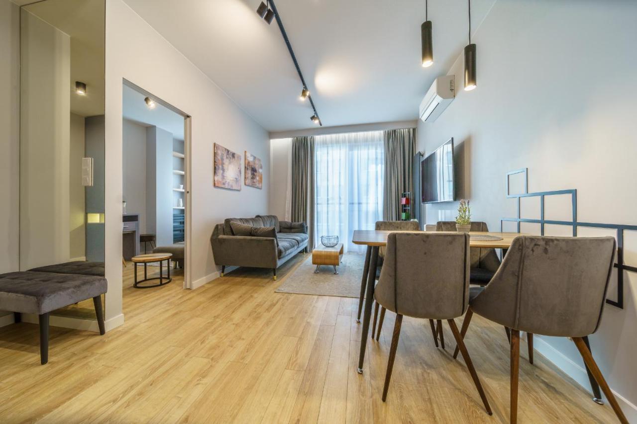 Bright And Charming- Golden Apartments- City Center&S18 Warsawa Bagian luar foto