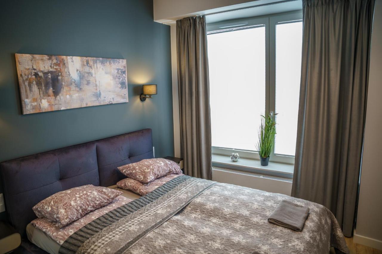 Bright And Charming- Golden Apartments- City Center&S18 Warsawa Bagian luar foto