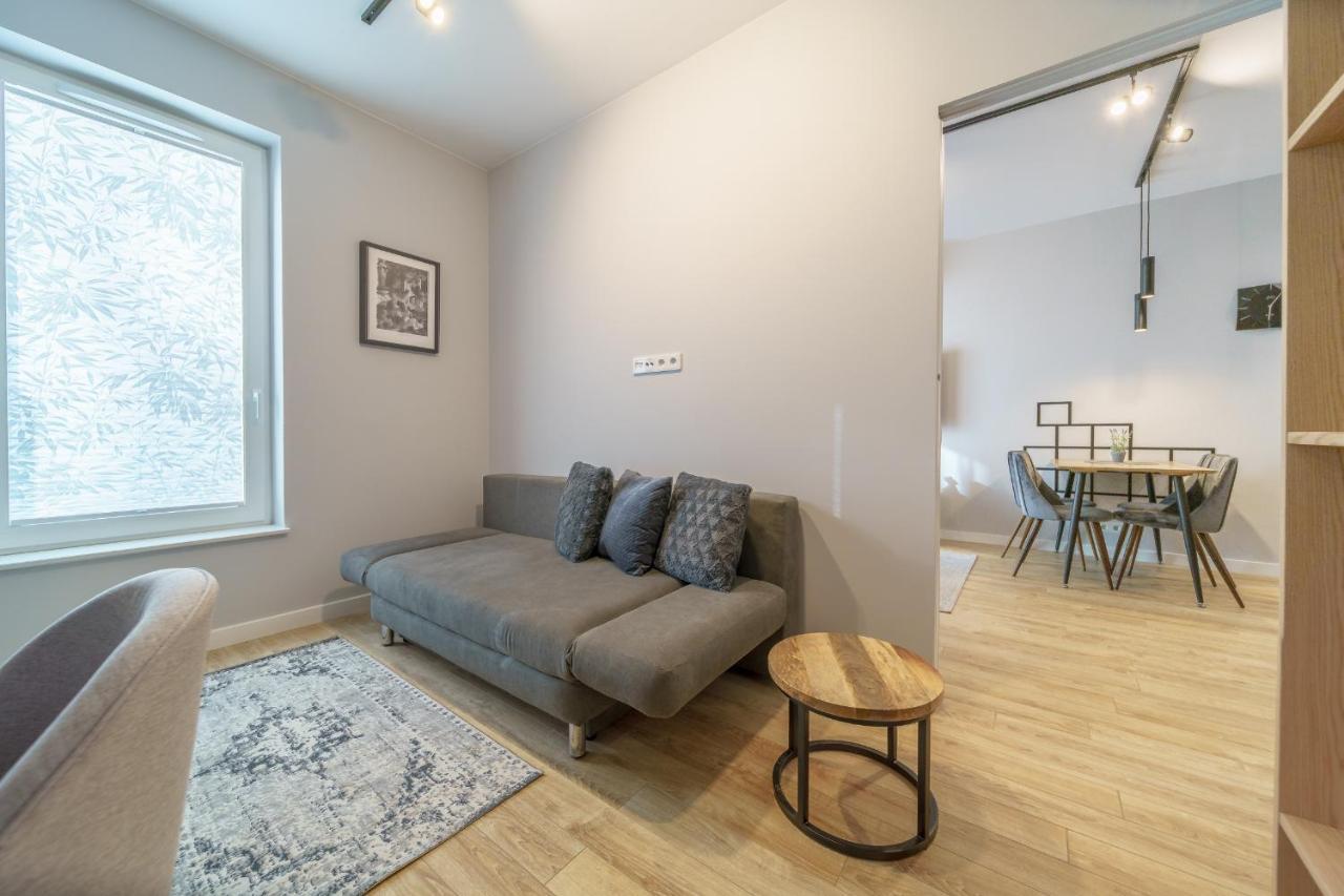 Bright And Charming- Golden Apartments- City Center&S18 Warsawa Bagian luar foto