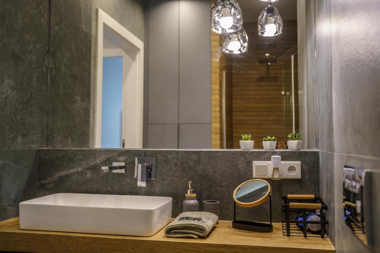 Bright And Charming- Golden Apartments- City Center&S18 Warsawa Bagian luar foto