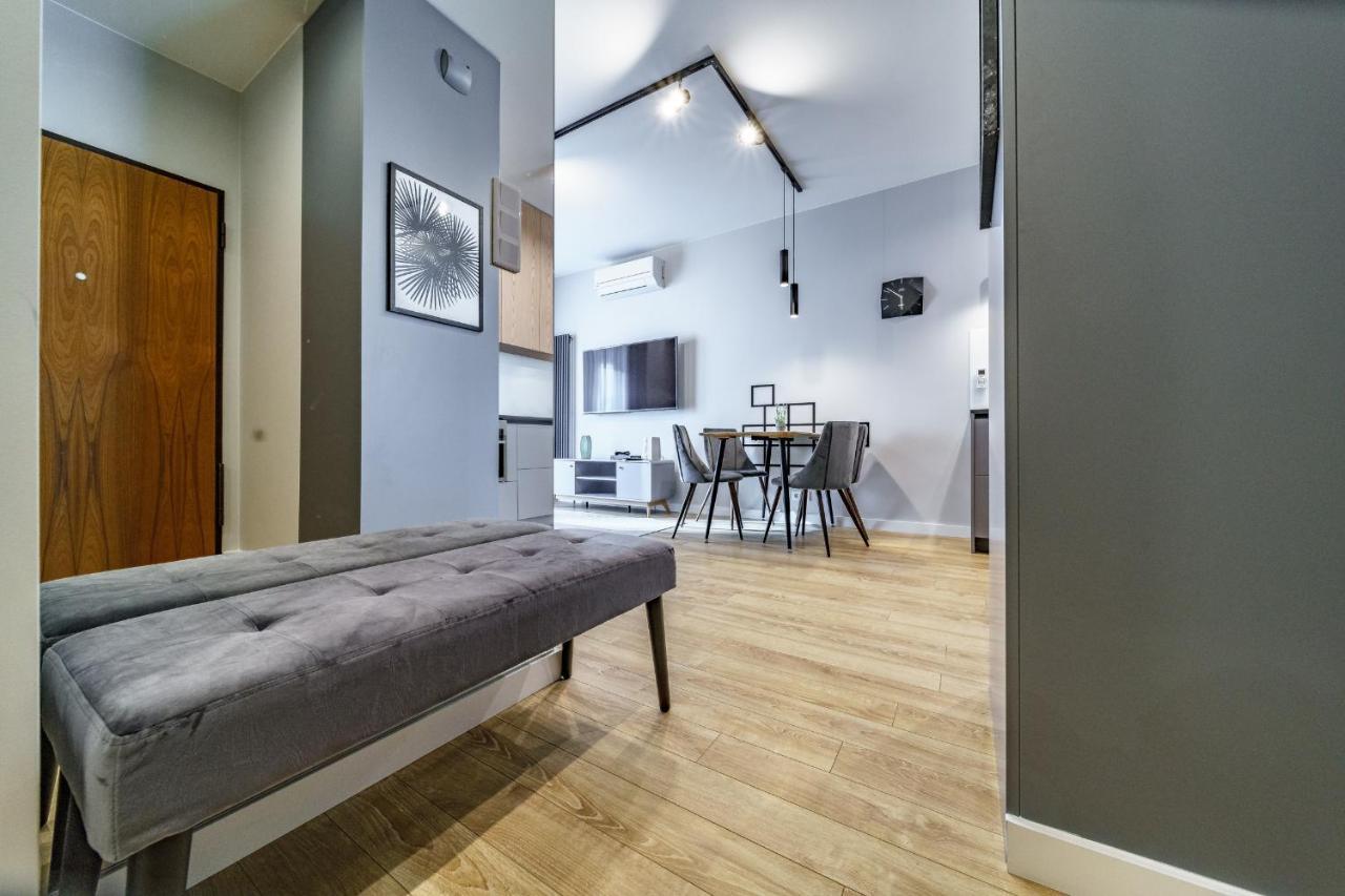 Bright And Charming- Golden Apartments- City Center&S18 Warsawa Bagian luar foto